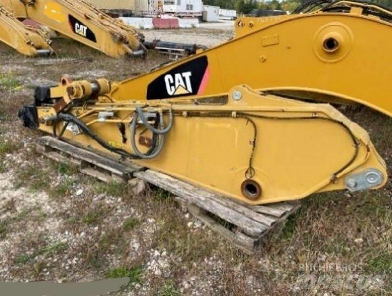 CAT 319 붐 및 디퍼