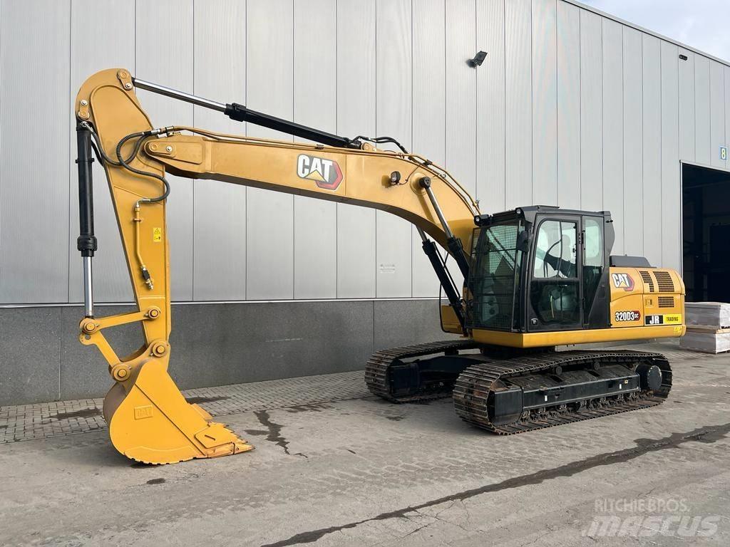 CAT 320 D3 GC 대형 굴삭기 29톤 이상
