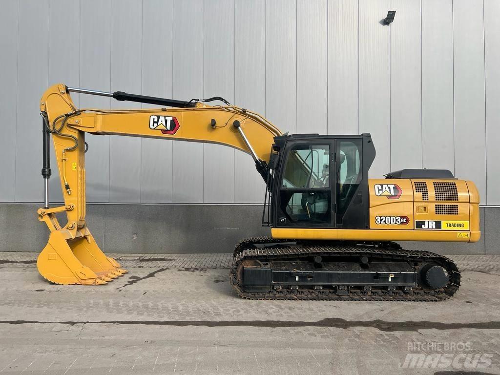 CAT 320 D3 GC 대형 굴삭기 29톤 이상