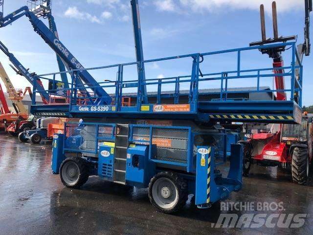 Genie GS 5390 RT 가위형 리프트