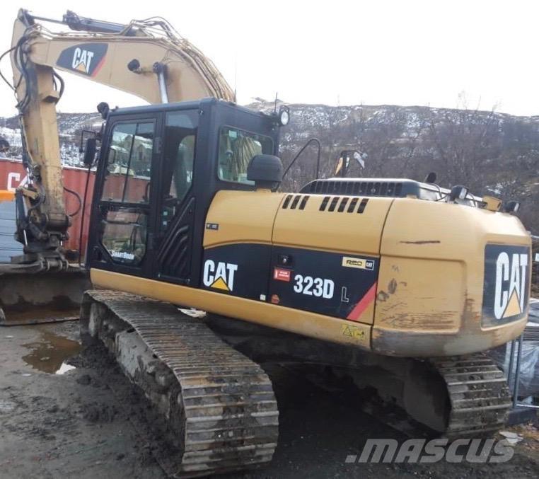 CAT 323 D L 대형 굴삭기 29톤 이상