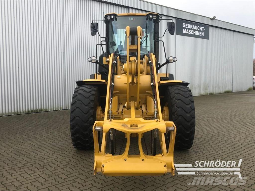  938 HL  휠로우더