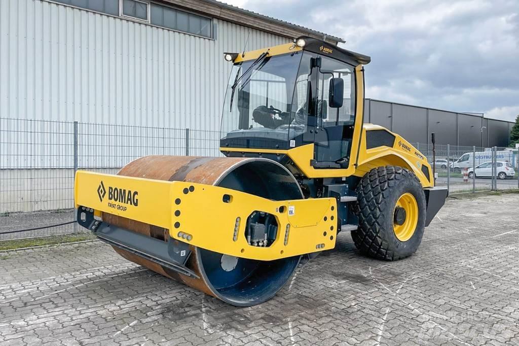 Bomag BW 213 D-5 싱글 드럼 롤러