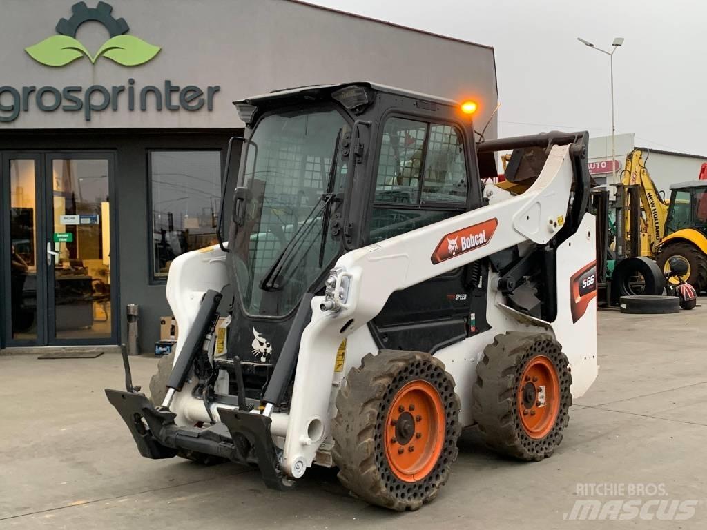 Bobcat S 66  스키드로더