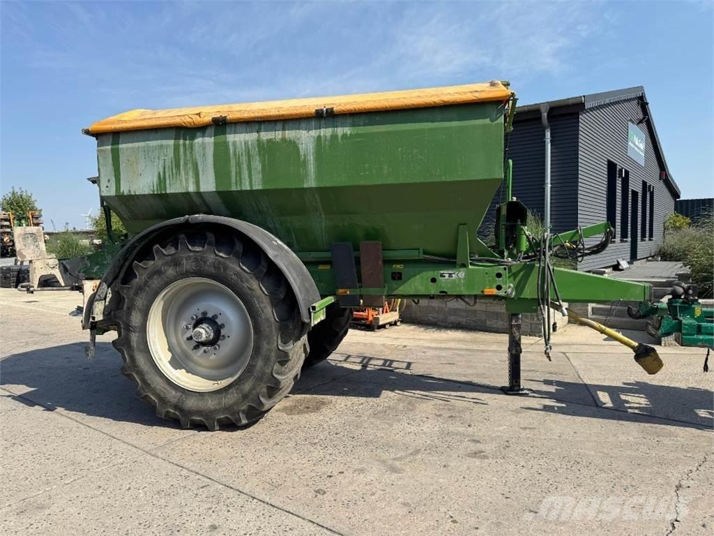 Amazone ZG-B 8200 미네랄 살포기