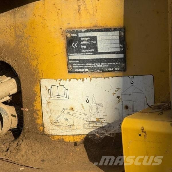 Komatsu PC88MR 중형굴삭기 7톤-28톤