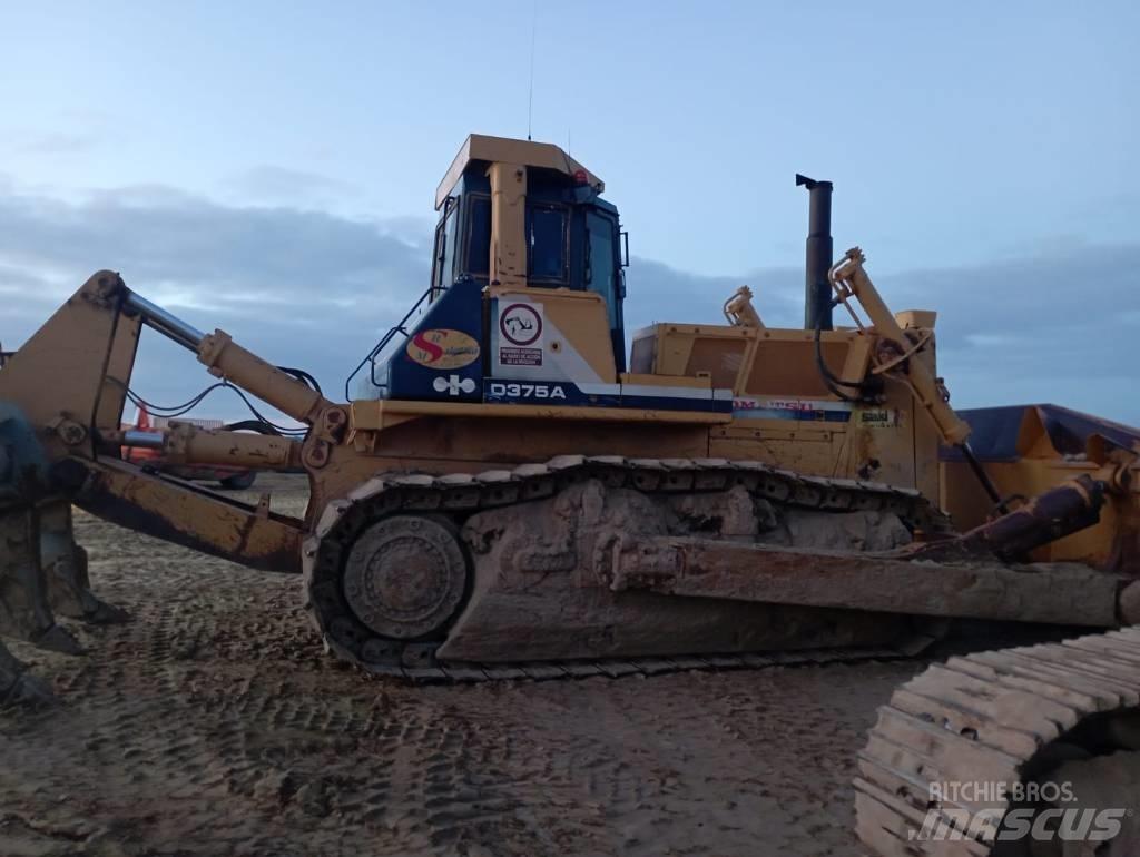 Komatsu D 375 A-2 크롤러 도저