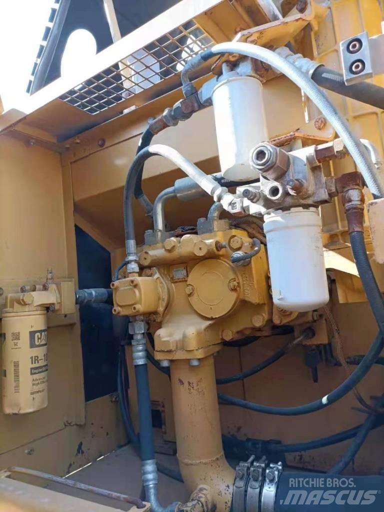 CAT 329 D L 대형 굴삭기 29톤 이상