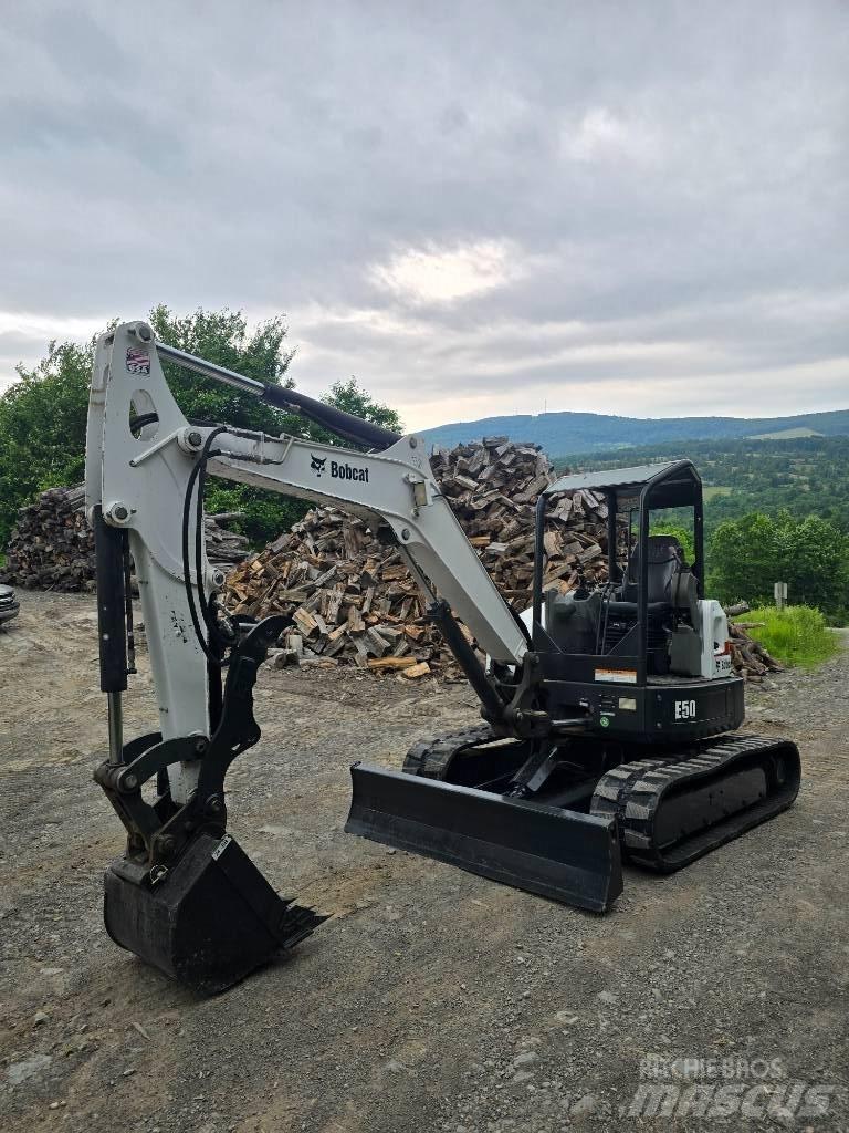 Bobcat E 50 소형 굴삭기 7톤 미만