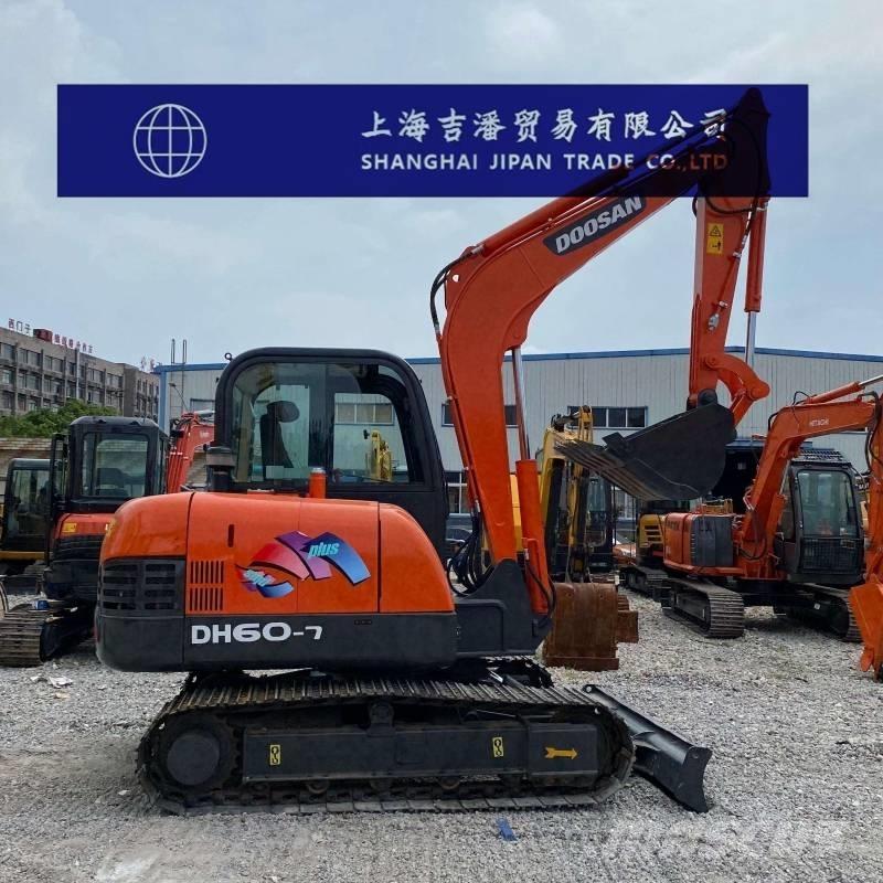 Doosan DH 60-7 소형 굴삭기 7톤 미만
