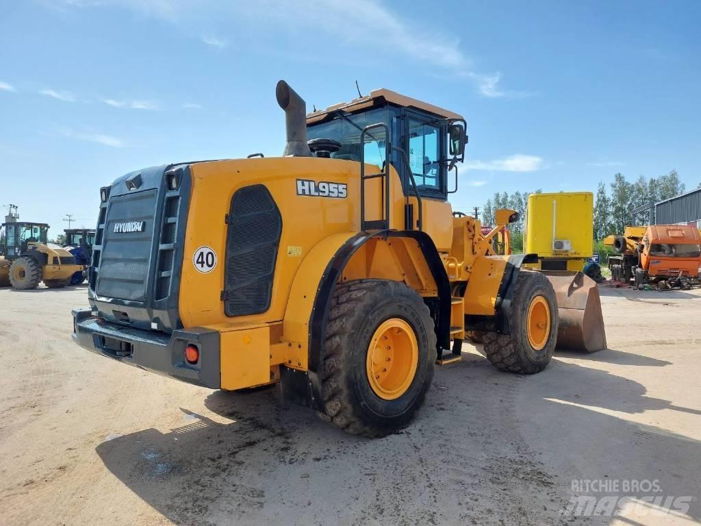 Hyundai HL 955  휠로우더