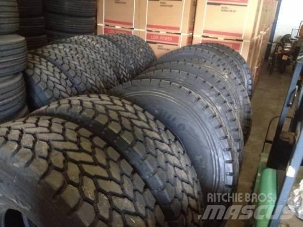 Hilo 1600R25 타이어, 휠 및 림