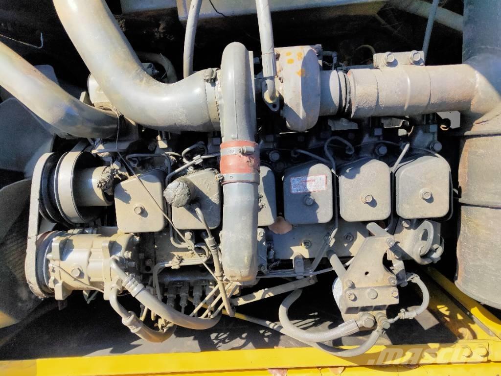 Komatsu PC200-6 대형 굴삭기 29톤 이상