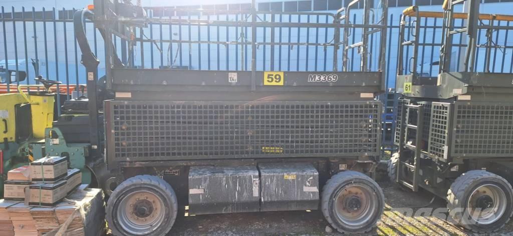 JLG M 3369 가위형 리프트