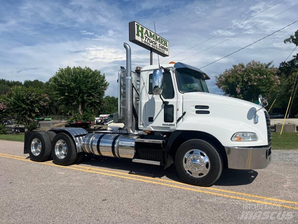 Mack CXU 613 트랙터 유닛