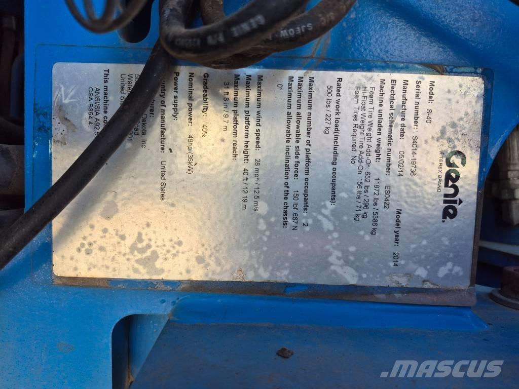 Genie S 40 견인식 전동이동 리프트