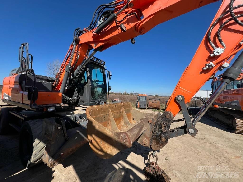 Doosan DX140W-5  휠 굴삭기