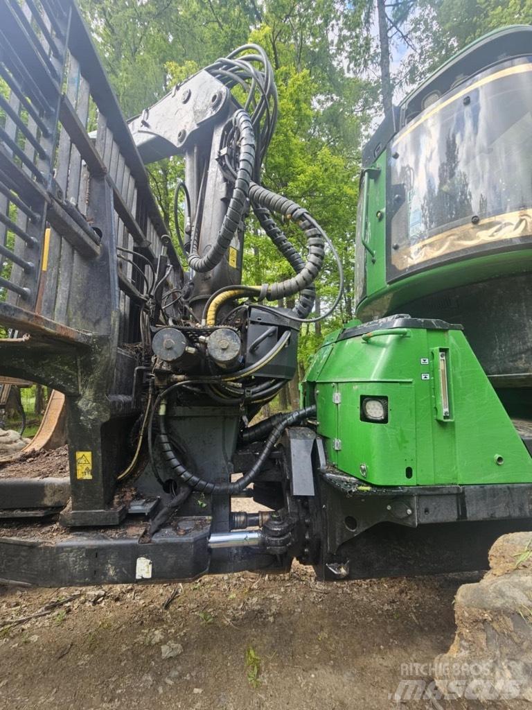 John Deere 1510 E 원목 포워더