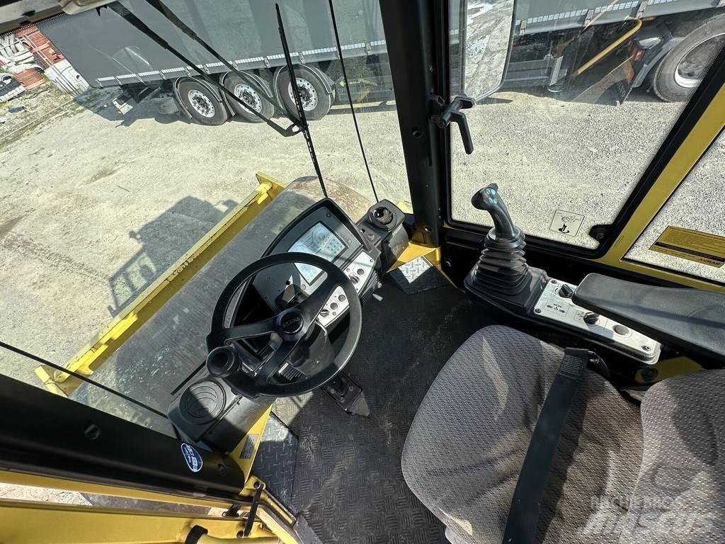 Bomag BW213-DH4 싱글 드럼 롤러