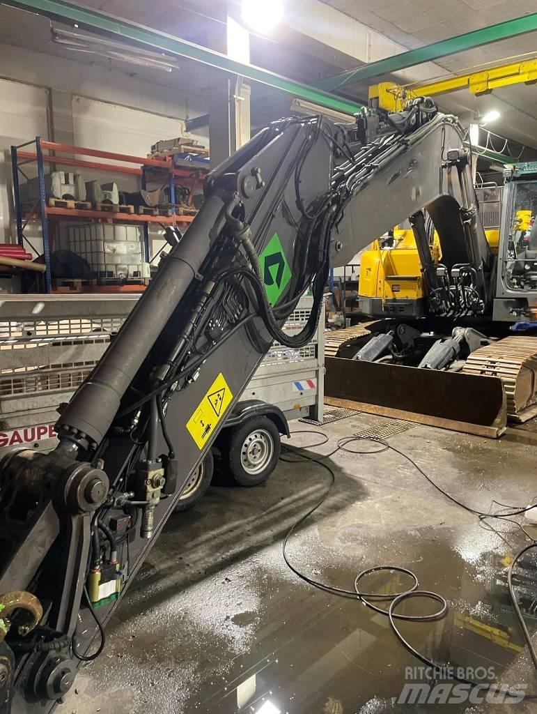 Volvo ECR 235 E 대형 굴삭기 29톤 이상