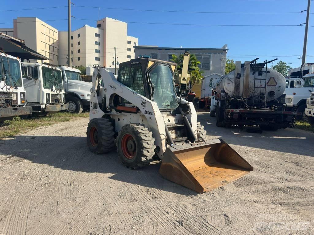 Bobcat A 300  스키드로더