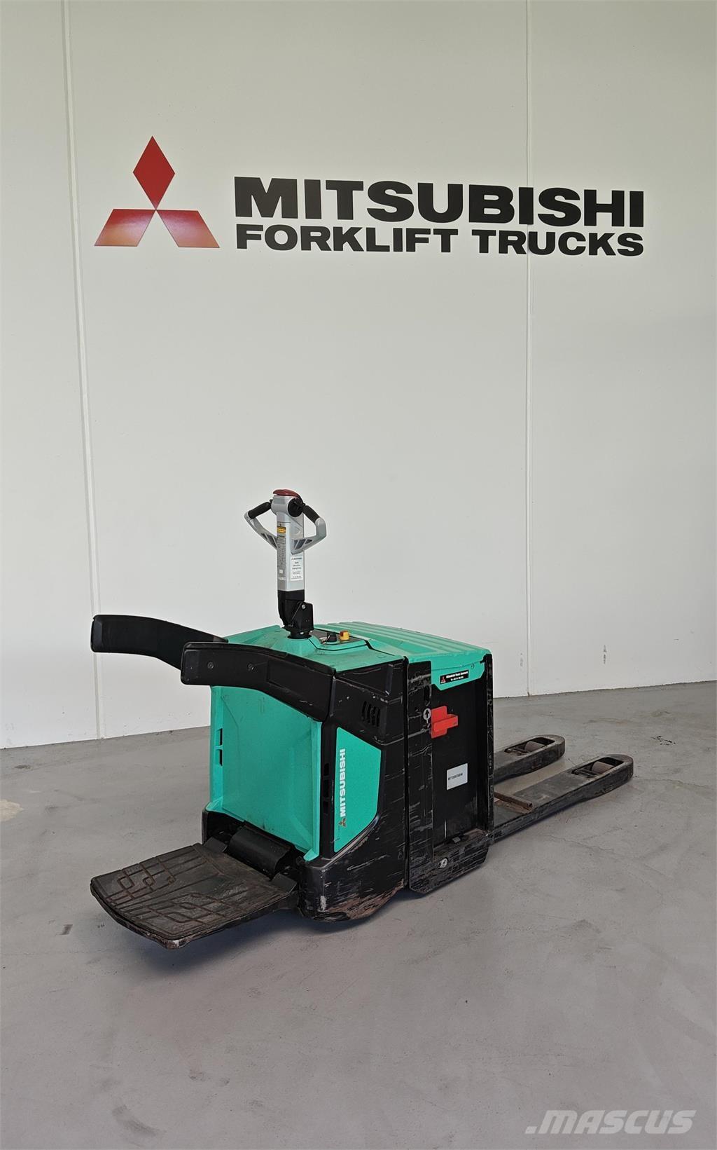 Mitsubishi PBV20N2 플랫폼 트럭