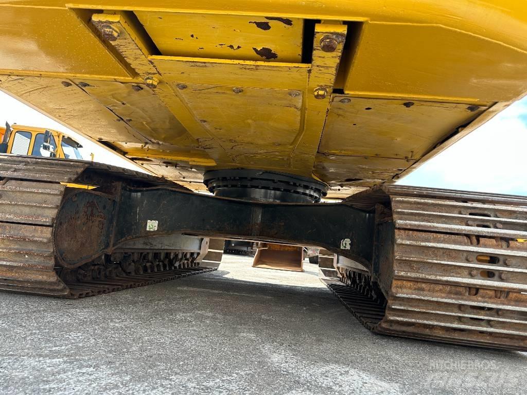 Komatsu PC210LC-11 대형 굴삭기 29톤 이상