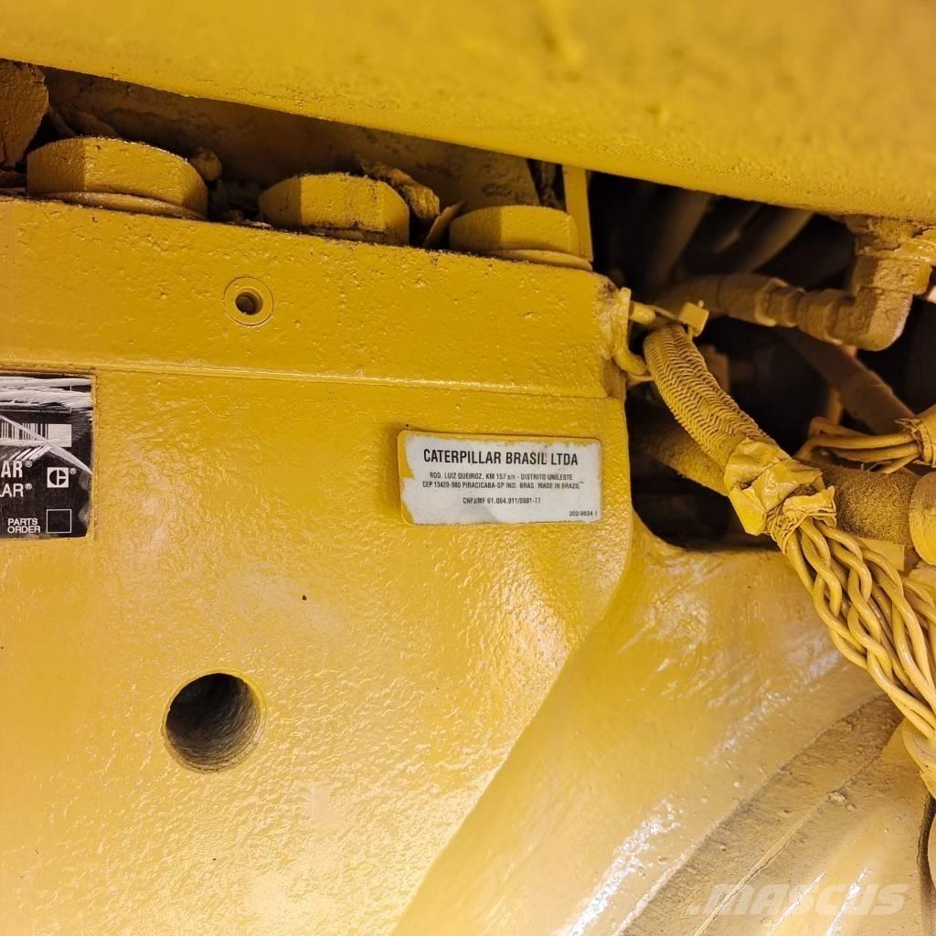 CAT D 8 T 크롤러 도저