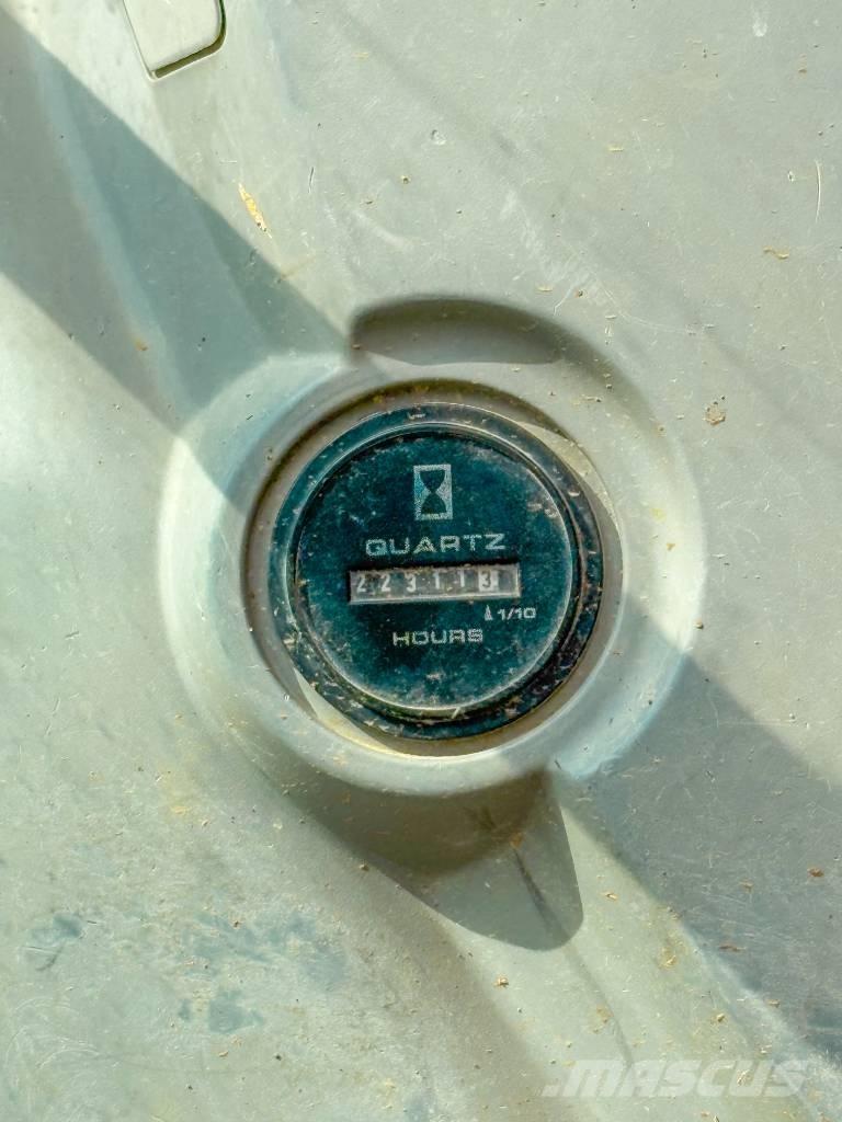 New Holland E 245 B 대형 굴삭기 29톤 이상