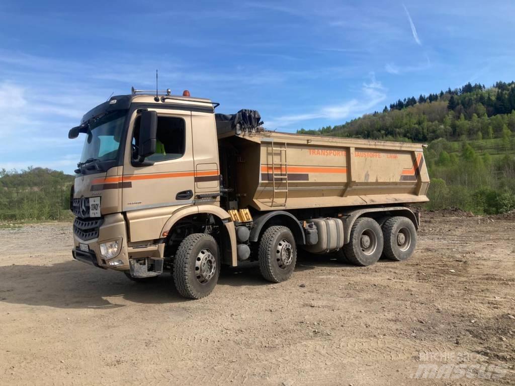 Mercedes-Benz Arocs 덤프 트럭