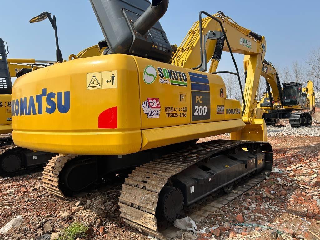 Komatsu PC 200-8 대형 굴삭기 29톤 이상