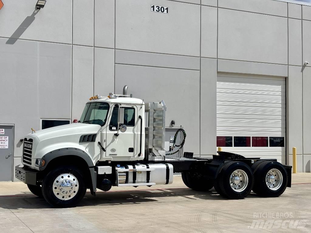 Mack Granite 트랙터 유닛