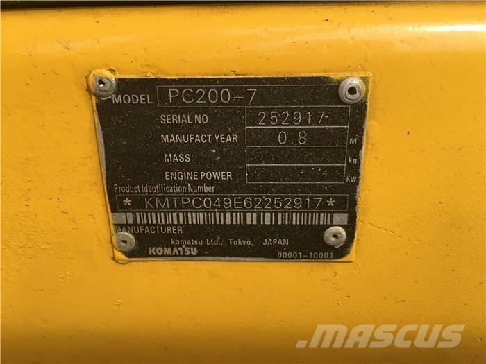 Komatsu PC 200-7 대형 굴삭기 29톤 이상