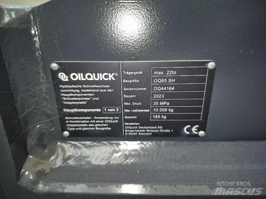 OilQuick OQ 65 퀵 커넥터