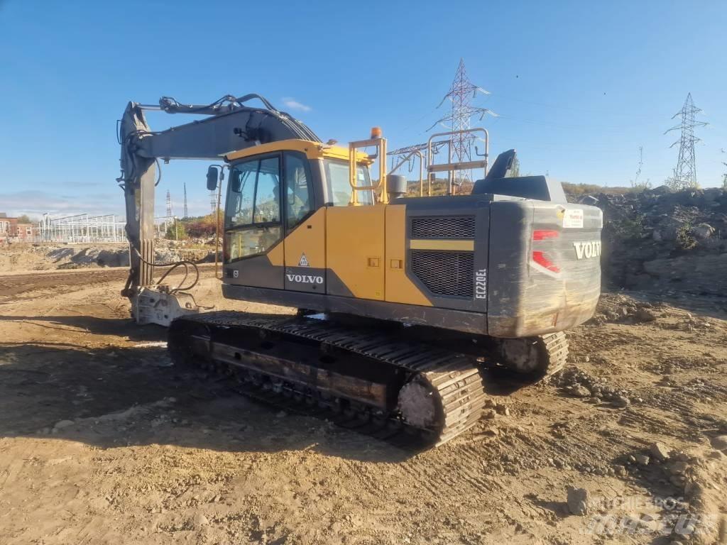 Volvo EC 220 E 대형 굴삭기 29톤 이상