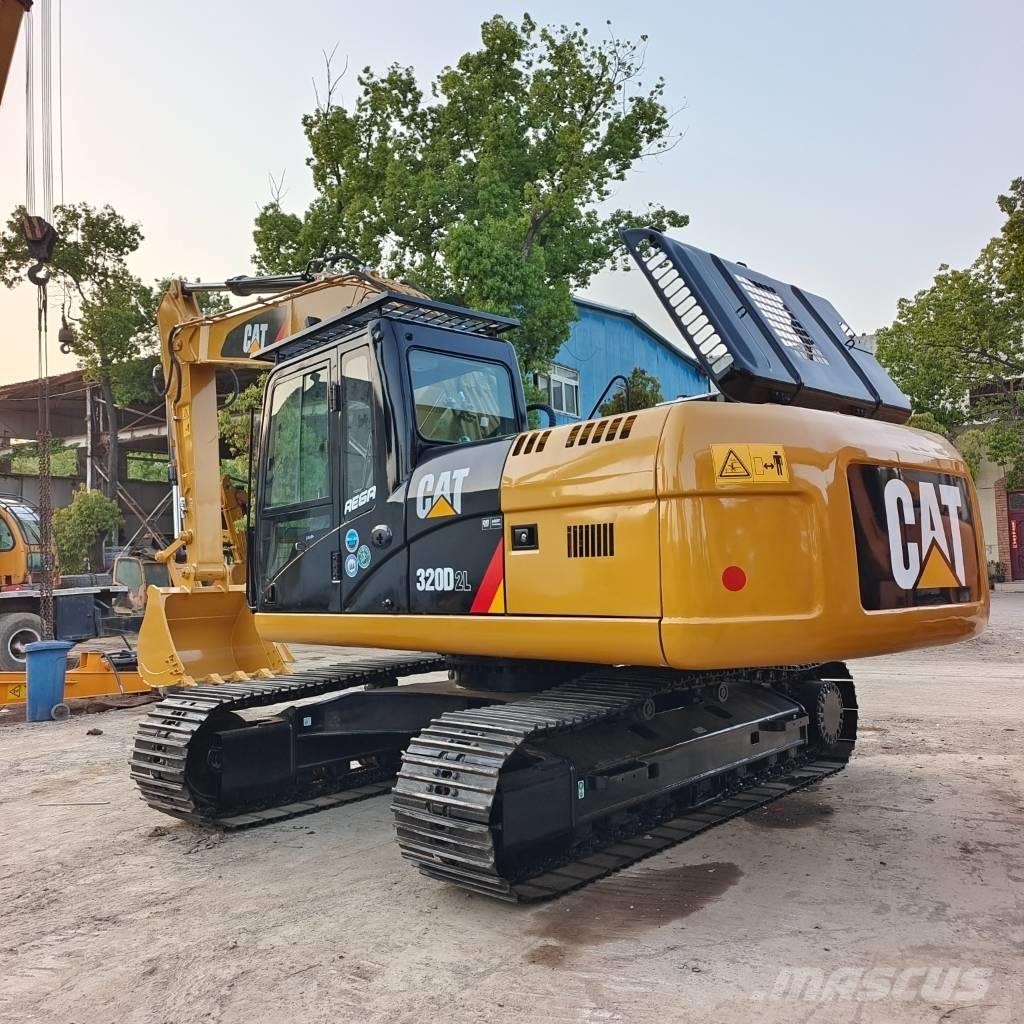 CAT 320D2L 특수 굴삭기