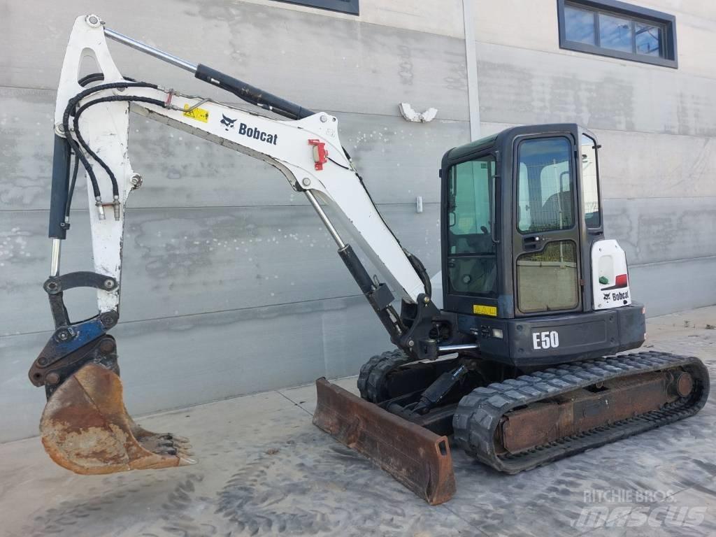 Bobcat E 50 EM 소형 굴삭기 7톤 미만