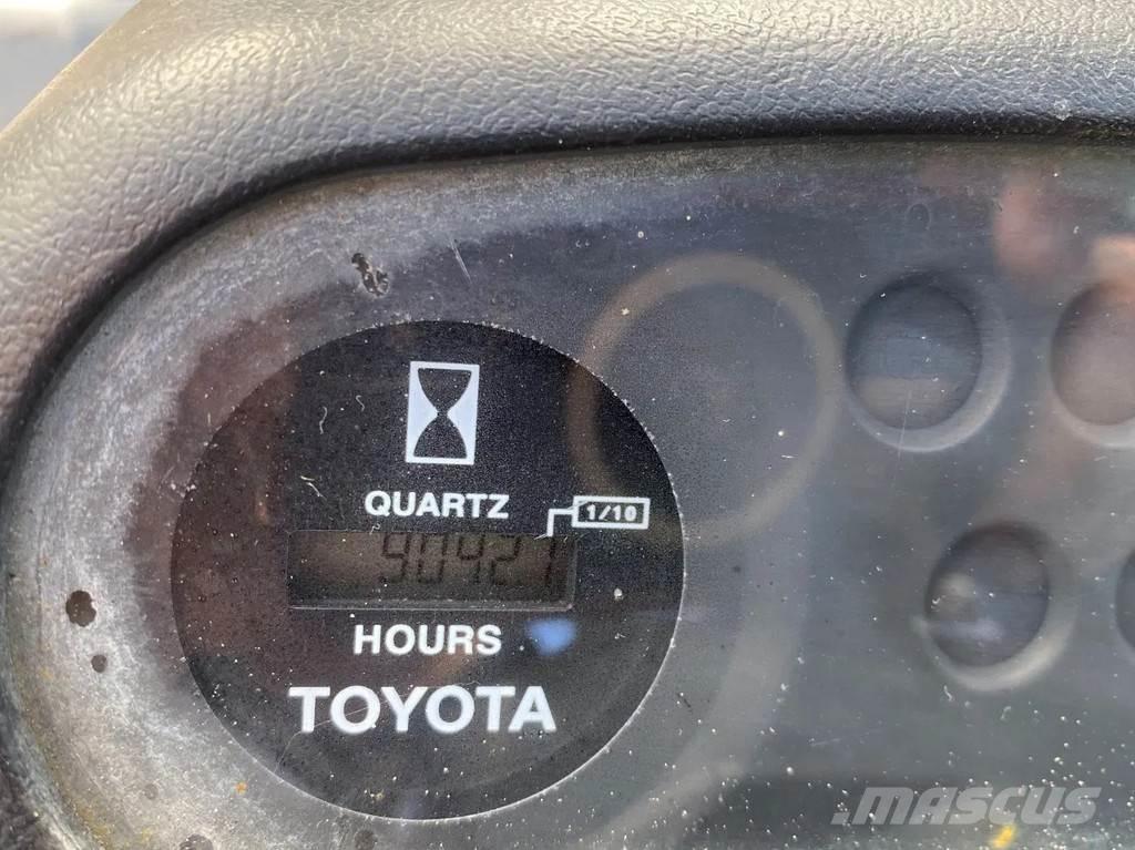 Toyota 42-6FGF25 LPG 지게차