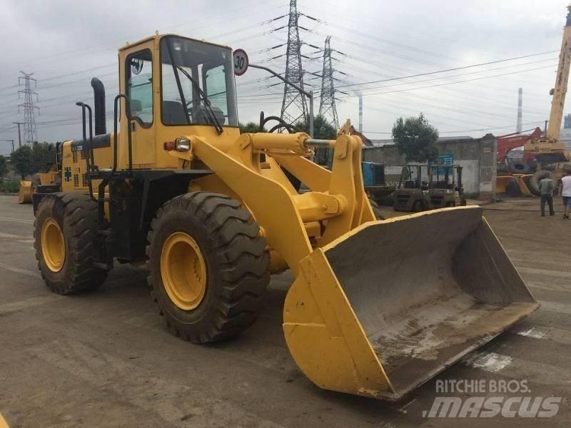 Komatsu WA 320 백호로더