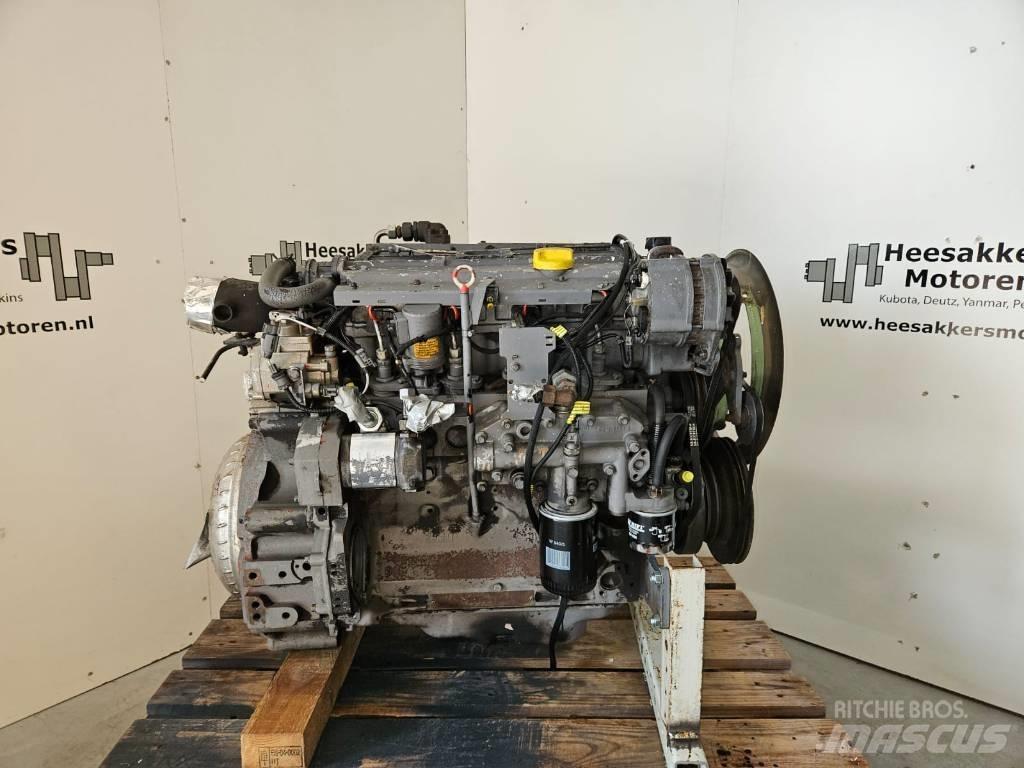 Deutz BF4M1012 엔진