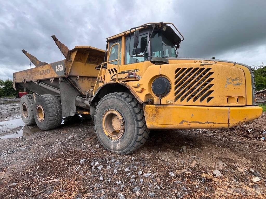 Volvo A 25 D 연결식 홀러