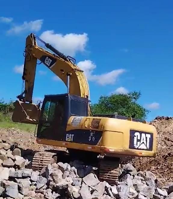 CAT 320D 대형 굴삭기 29톤 이상