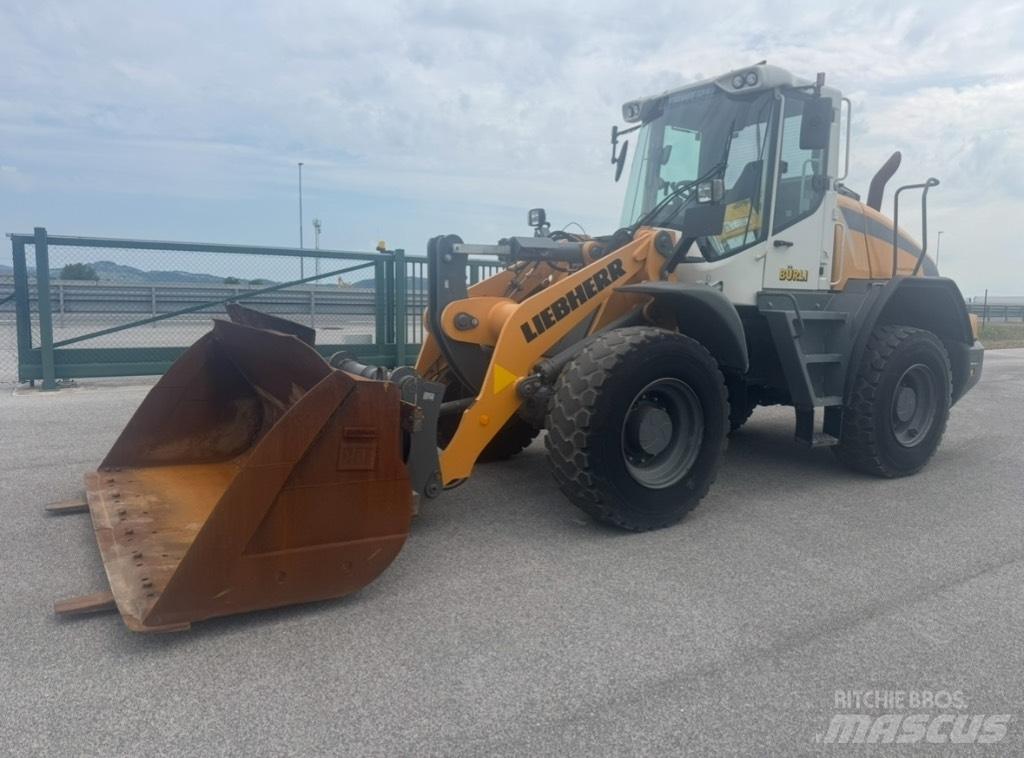 Liebherr L 526  휠로우더