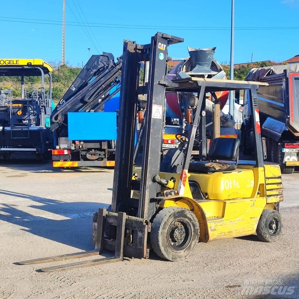 CAT DP 25 디젤 지게차