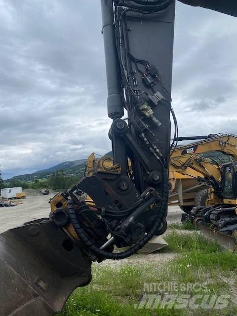 Volvo EC 210 C L 대형 굴삭기 29톤 이상