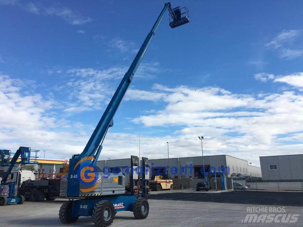 Genie S 65 견인식 전동이동 리프트
