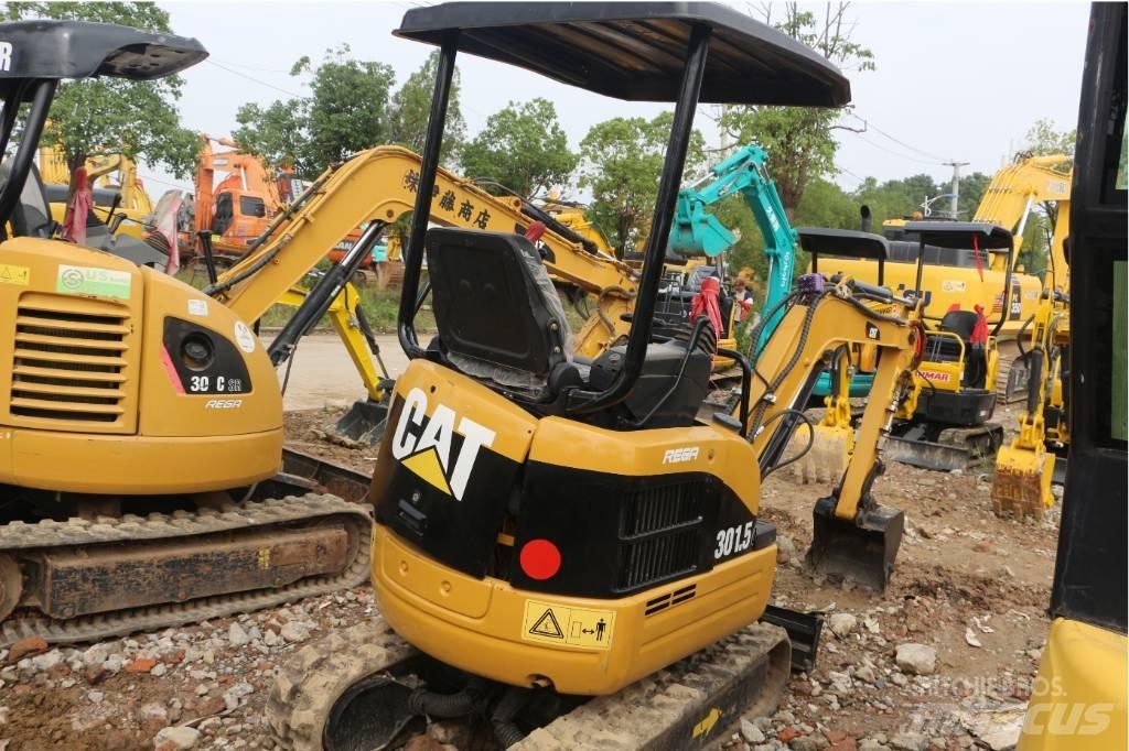 CAT 301.5 CR 소형 굴삭기 7톤 미만