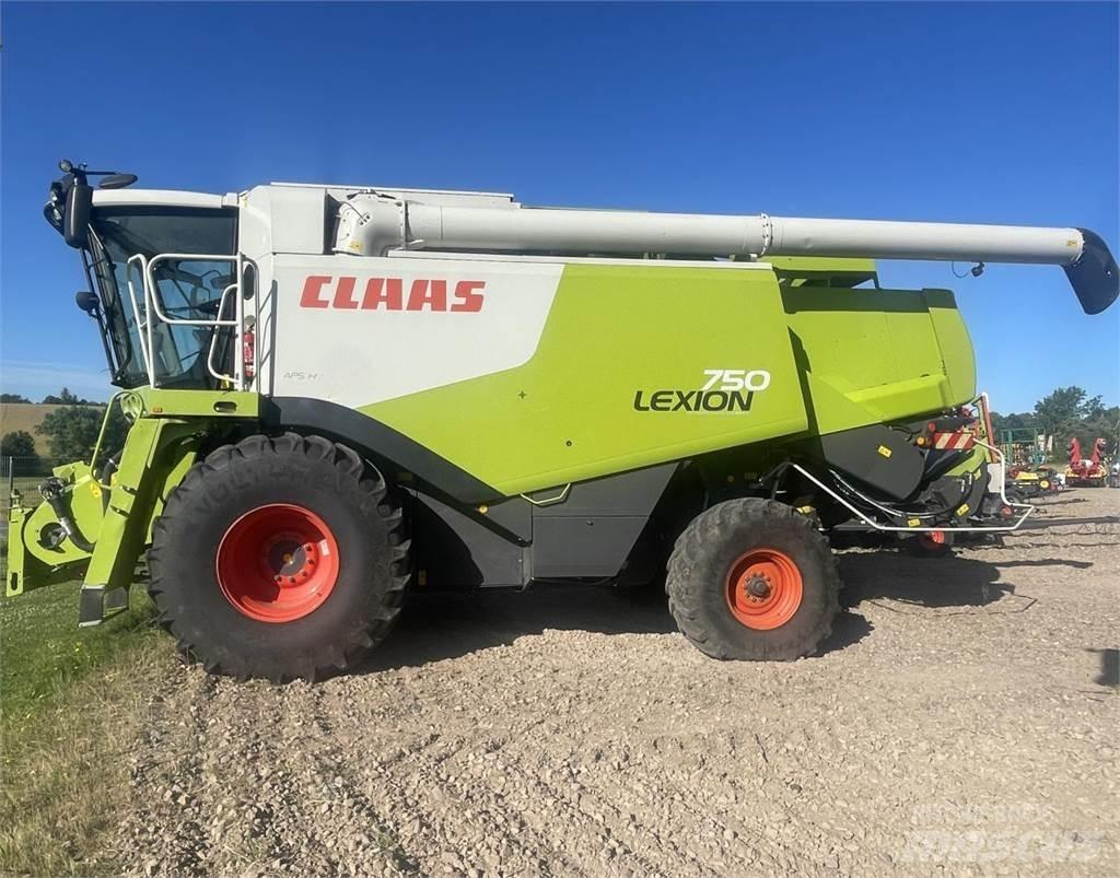 CLAAS Lexion 750 콤바인 수확기