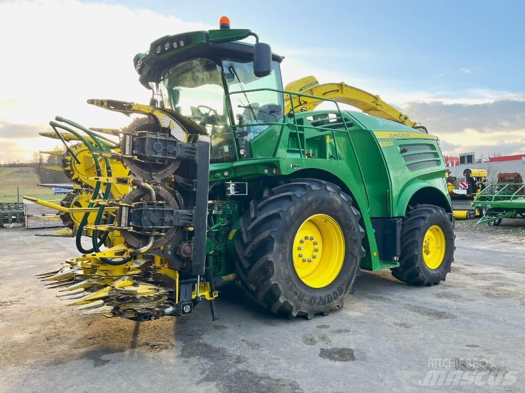 John Deere 8300 목초 수확기