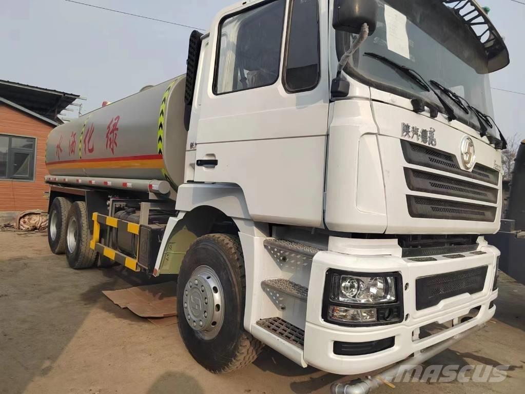 Shacman F3000 6x4 급수차